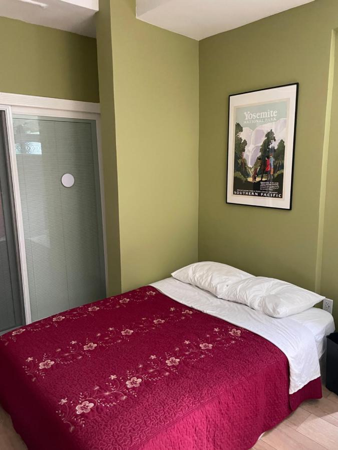 Private Room W/ Private Full Bathroom & Wifi & Ac & Shared Kitchen In Лос-Анджелес Экстерьер фото