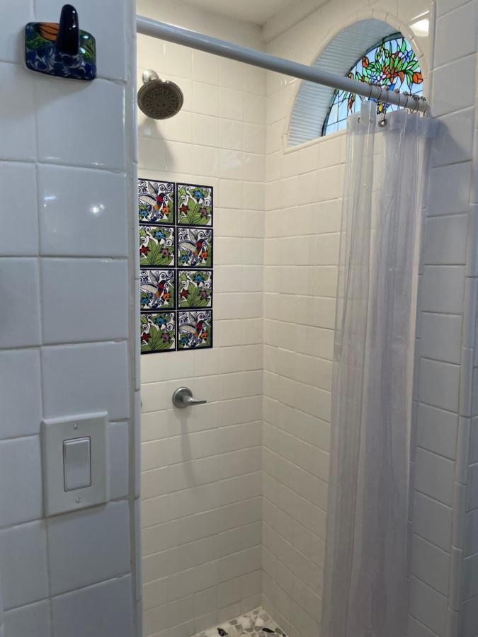 Private Room W/ Private Full Bathroom & Wifi & Ac & Shared Kitchen In Лос-Анджелес Экстерьер фото